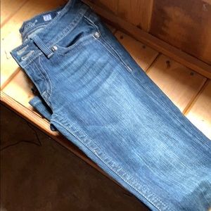 **SOLD** Like New Miss Me jeans